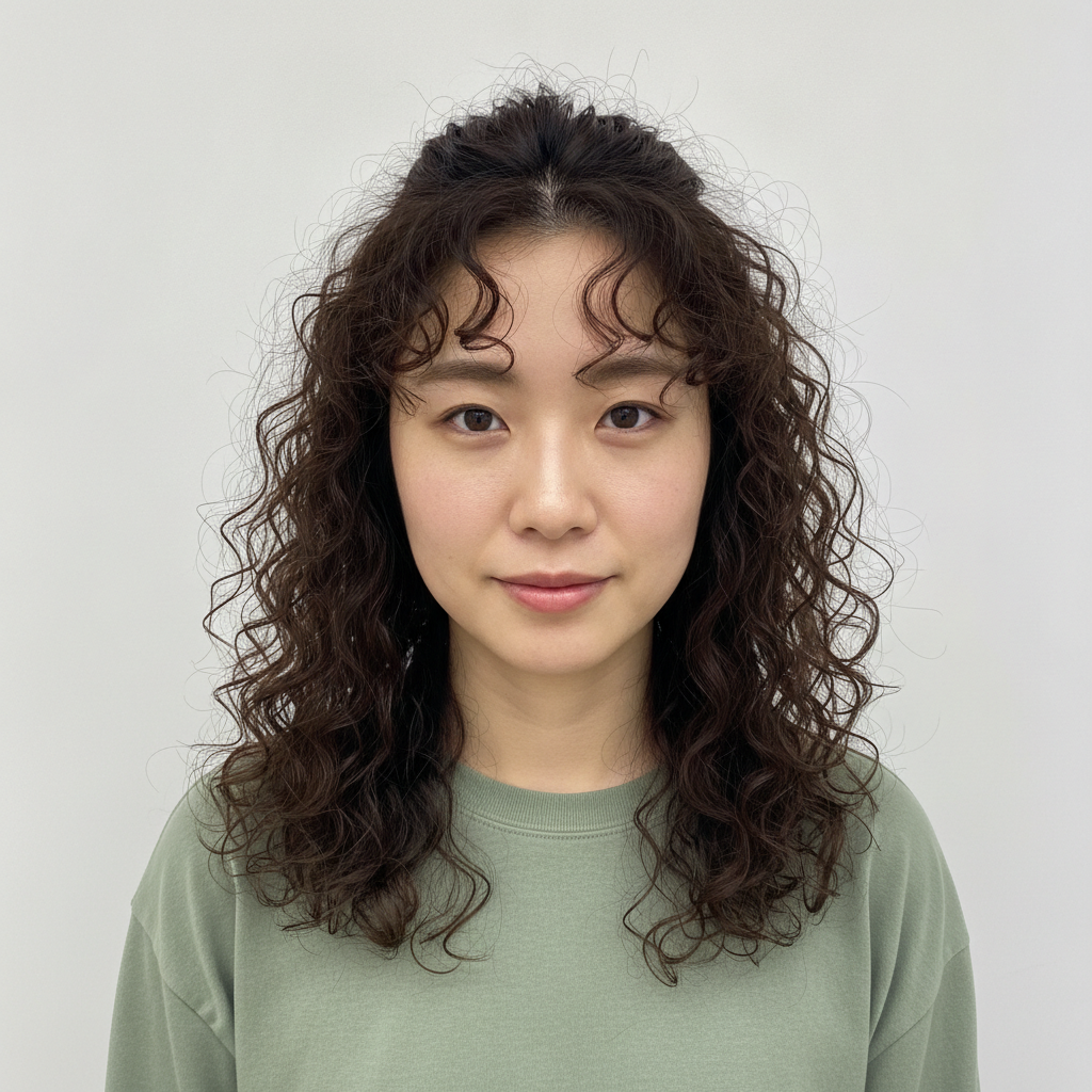 Tight-Curl Long Half-Up